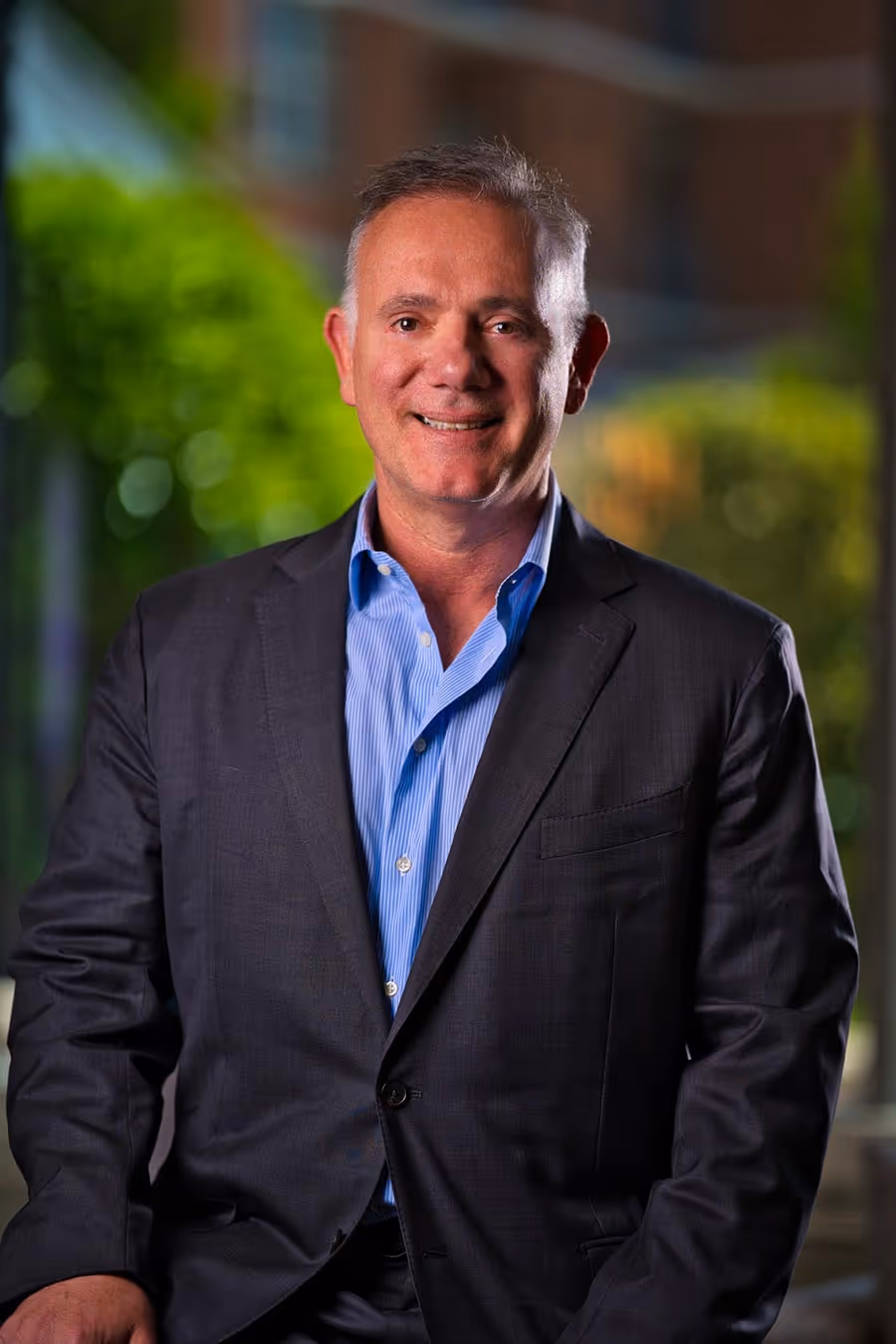 Dr. Edward Gheiler, MD is a urology specialist with has extensive experience in Male Reproductive Disorders & Procedures, Urologic Surgery, and Urinary Conditions.